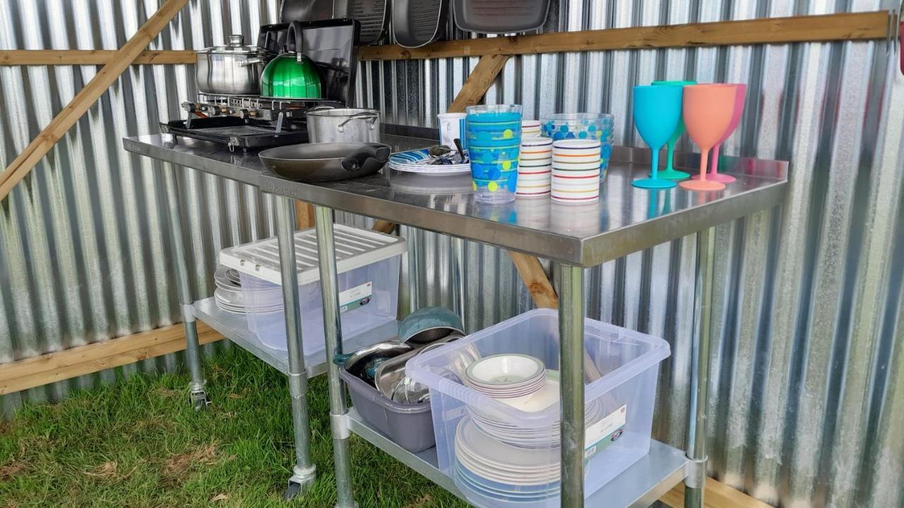 Cornish Skies Glamping Pool Extérieur photo